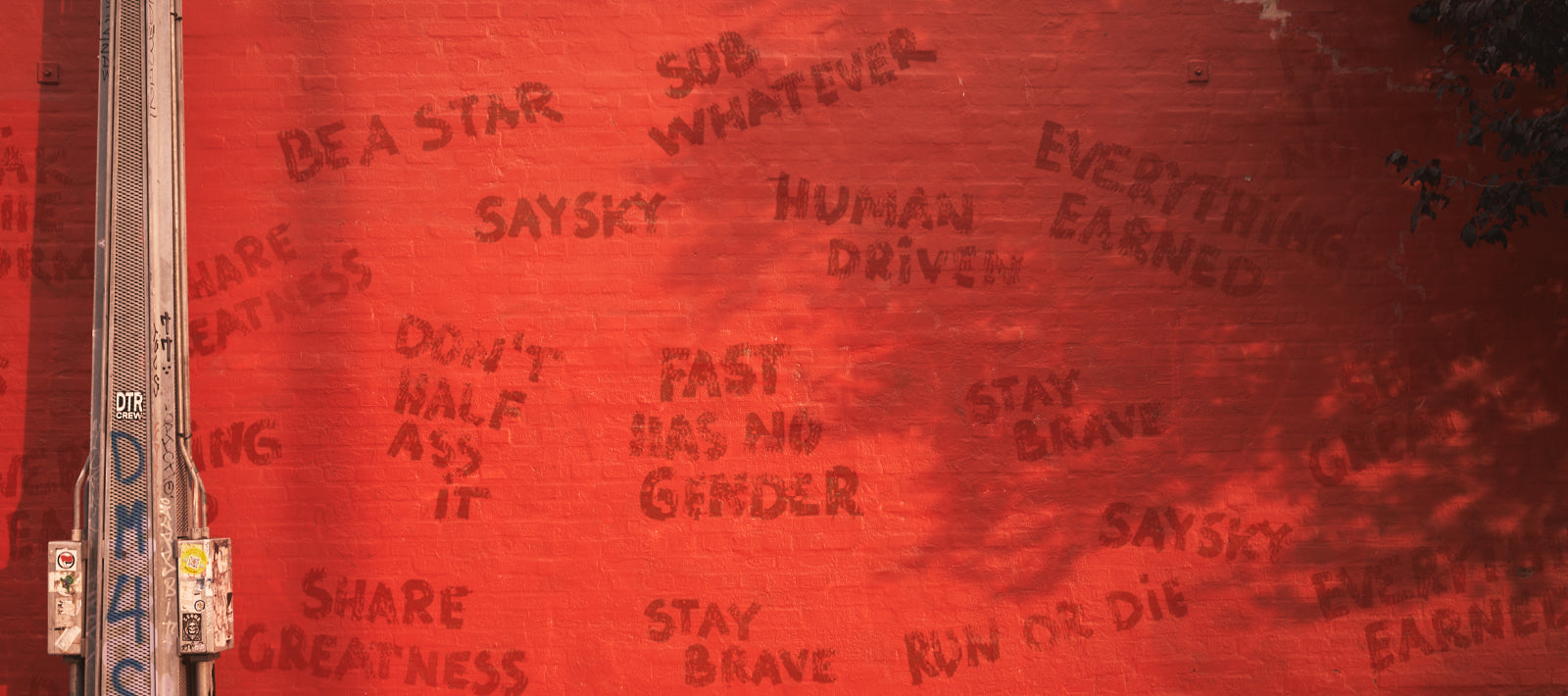 Herbst/Winter 2023: Run Down Statement Lane